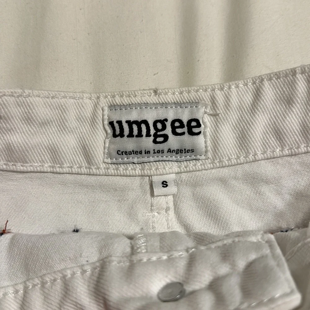 White Embroidered Skirt - Picture 3 of 4